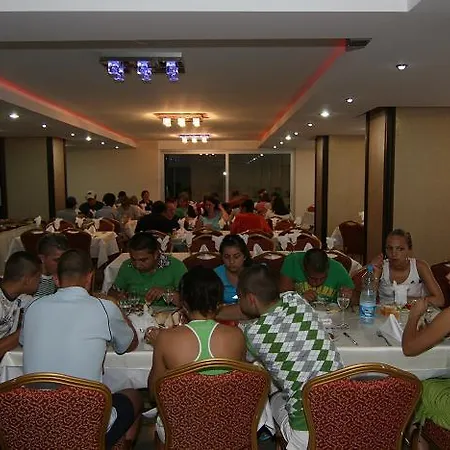 Dabaklar Otel Kuşadası