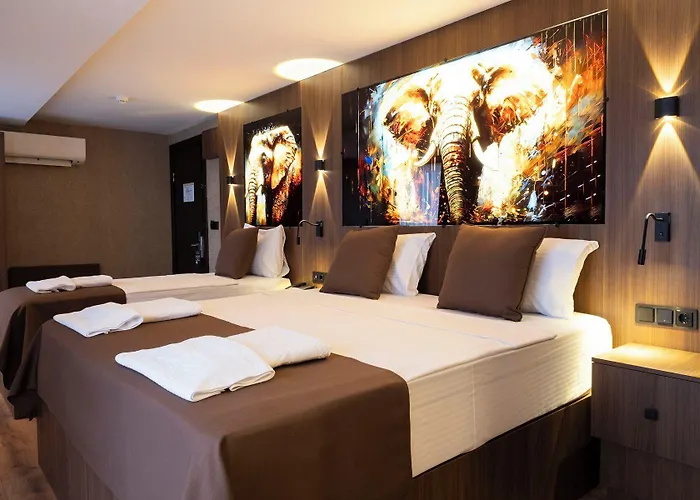 Duqqan Deluxe Hotel