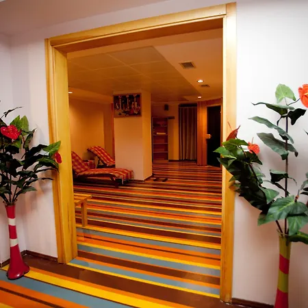 Hotel Duqqan Deluxe 4*