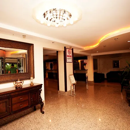 Hotell Duqqan Deluxe 4*