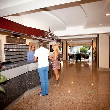 Hotell Duqqan Deluxe 4*