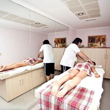 Duqqan Deluxe Hotell 4*