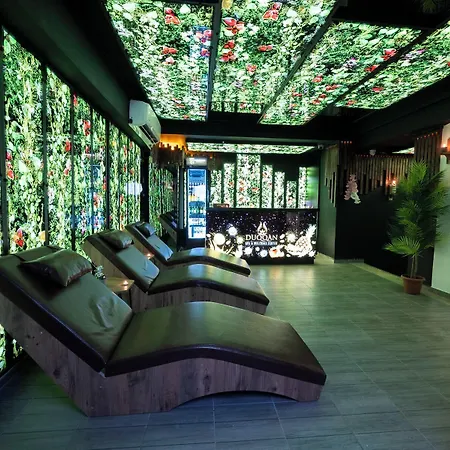 Duqqan Deluxe Hotell 4*